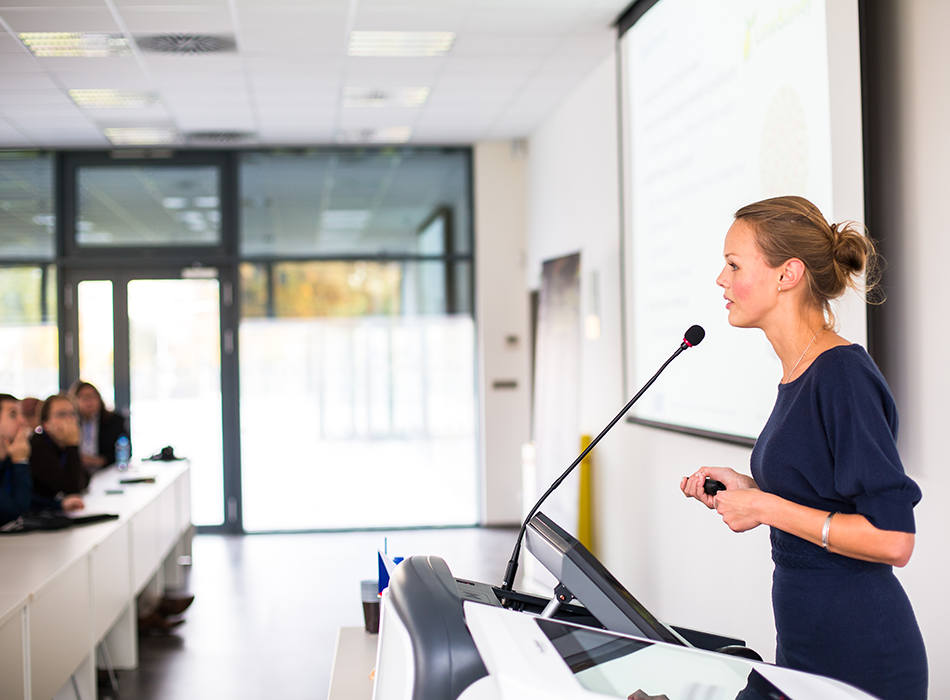 Lecture-hall-950x700