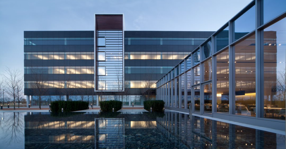 panduit whq buiding courtyard view